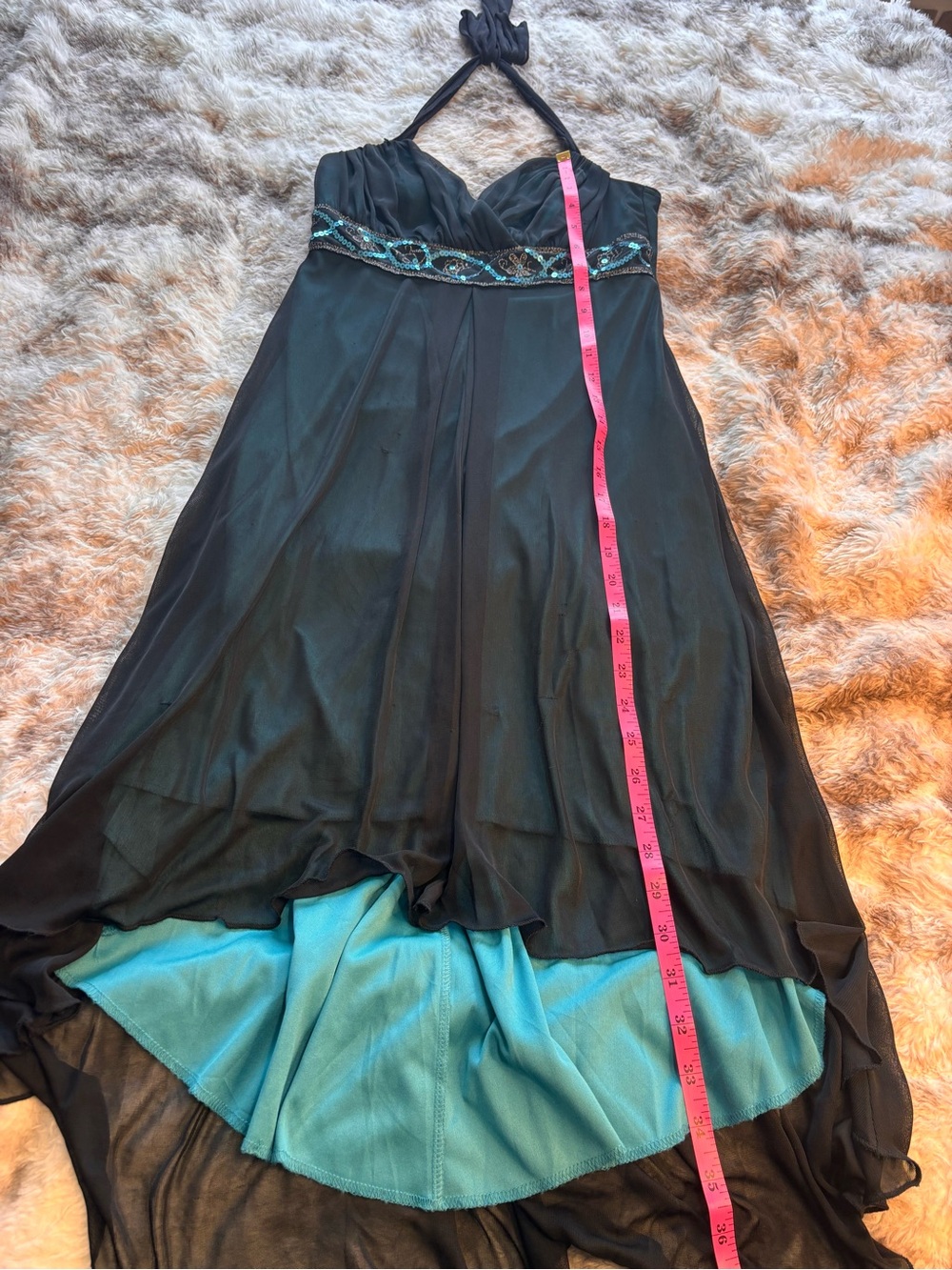 Vintage Y2K City Triangles Black Halter Prom Dress with Teal Sequins - Picture 7 of 8